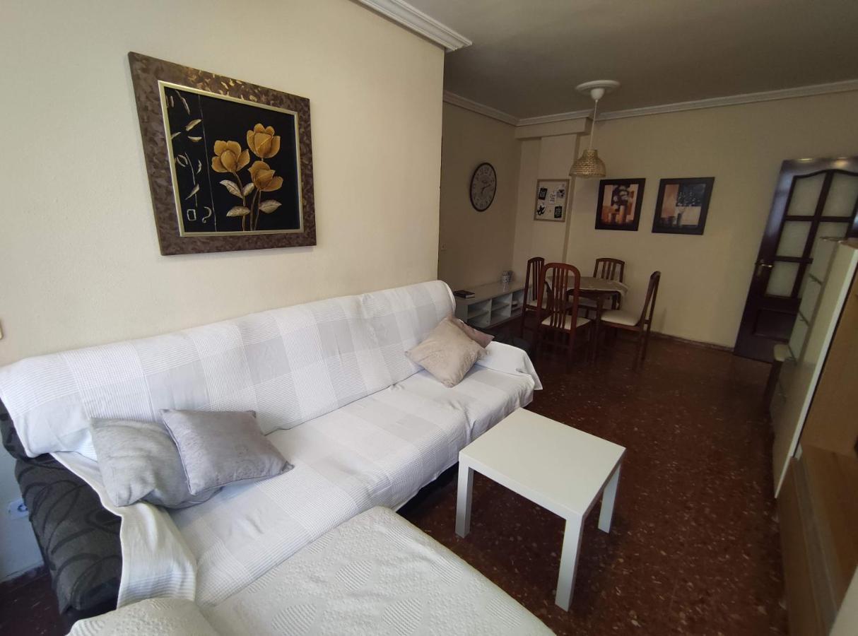 Apartment Amplio Piso Junto A Playa Victoria Cádiz