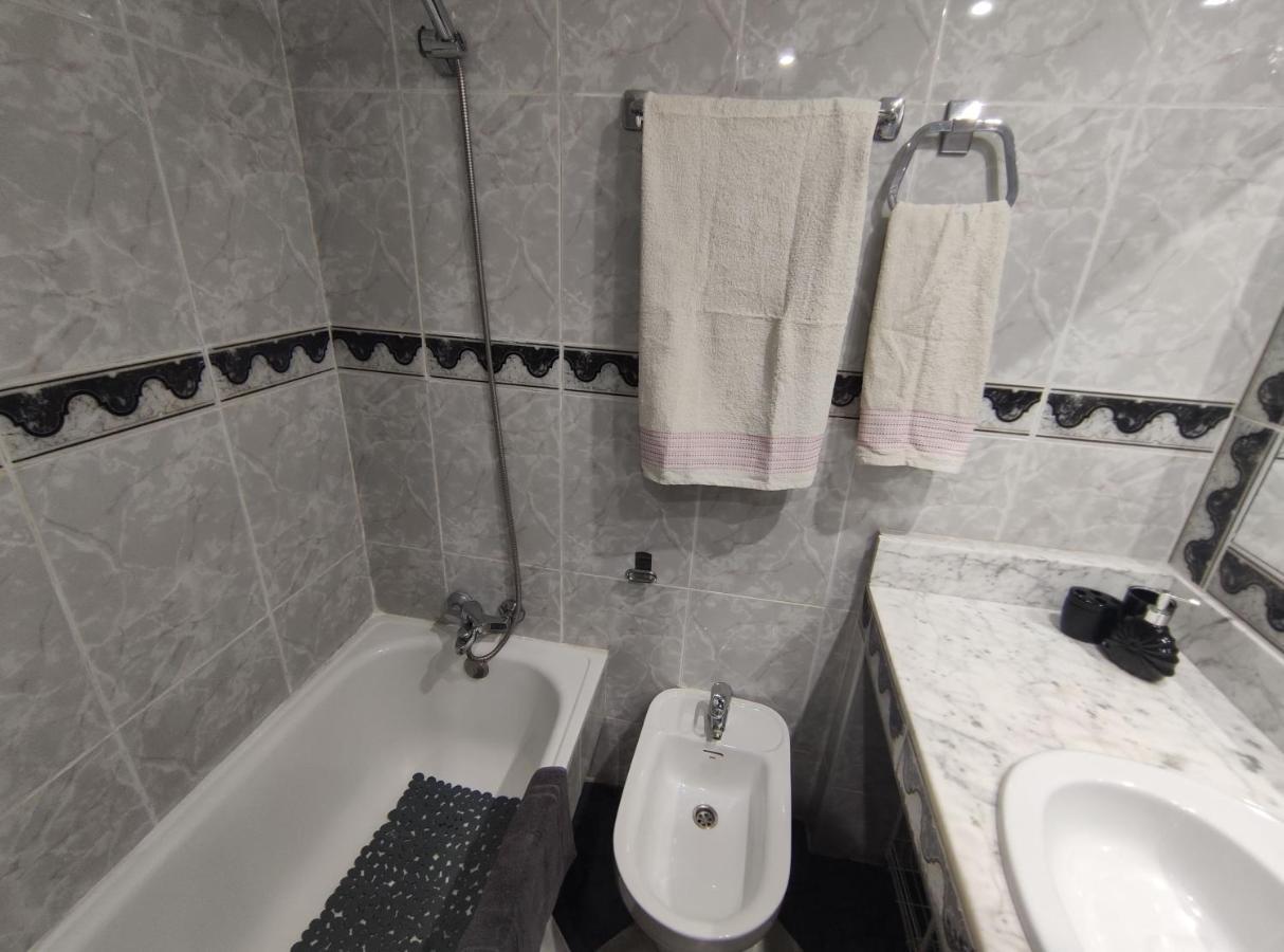 Amplio Piso Junto A Playa Victoria